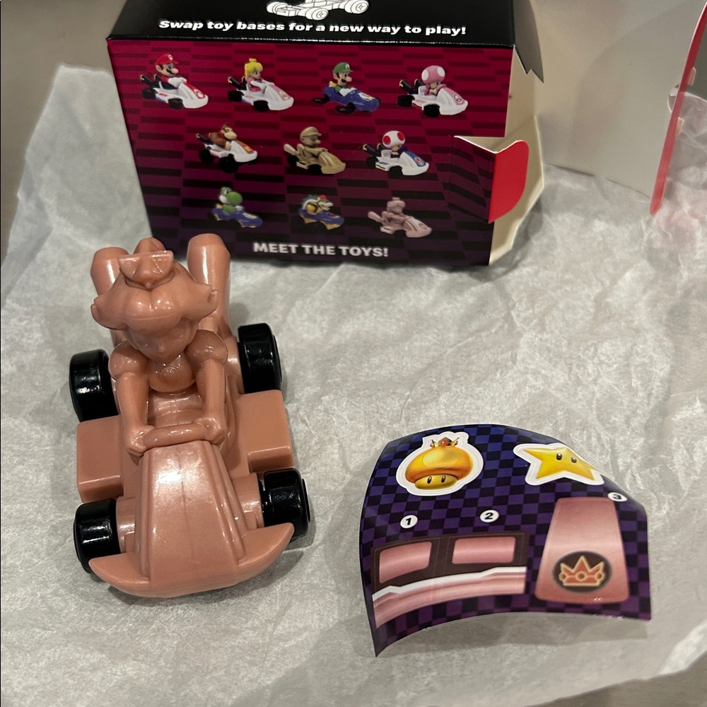 Nintendo Pink Gold Peach Kart - Mario Kart 8 Deluxe - Picture 2 of 3